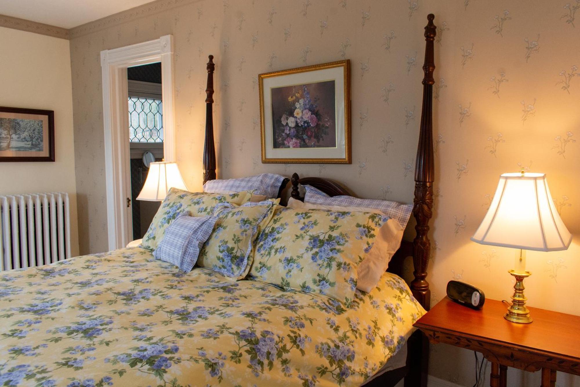 Hudson Manor Bed & Breakfast 沃特金斯格伦 外观 照片