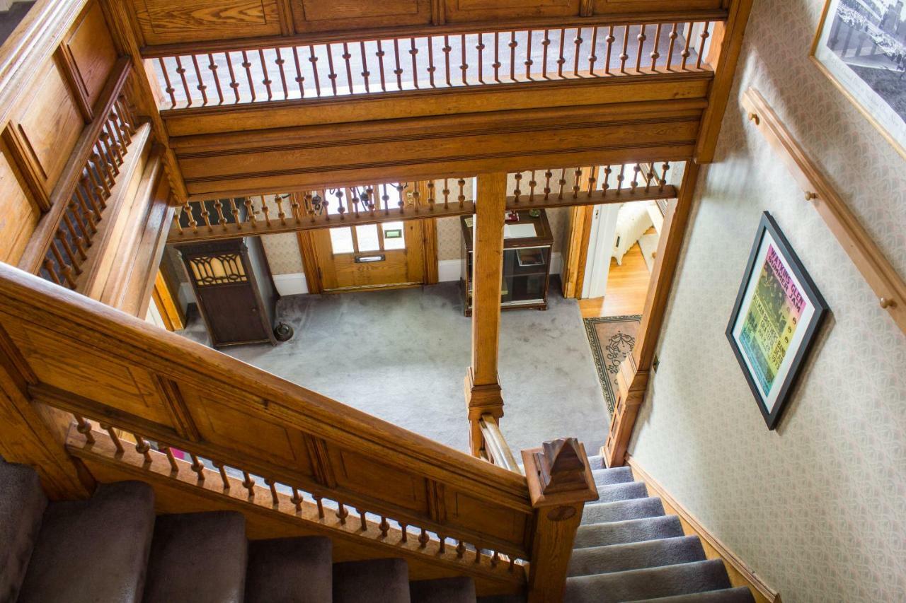 Hudson Manor Bed & Breakfast 沃特金斯格伦 外观 照片
