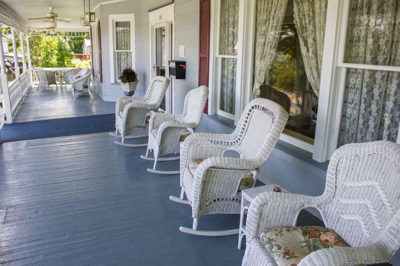 Hudson Manor Bed & Breakfast 沃特金斯格伦 外观 照片
